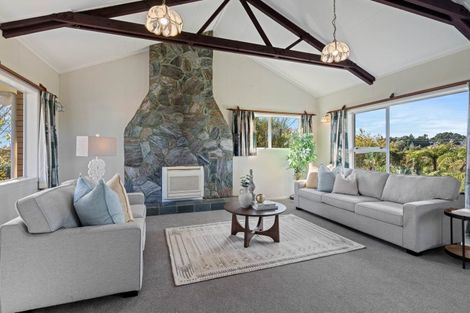 Photo of property in 6c Fairview Place, Westown, New Plymouth, 4310