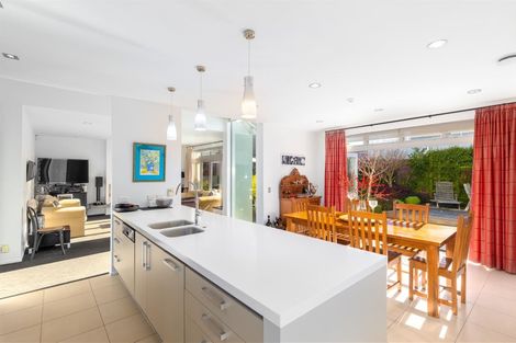 Photo of property in 21 Taylors Avenue, Bryndwr, Christchurch, 8052