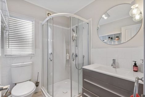 Photo of property in 12 Cashel Place, Torbay, Auckland, 0630