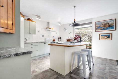 Photo of property in 16 Rangiwhea Road, Waiuku, 2123