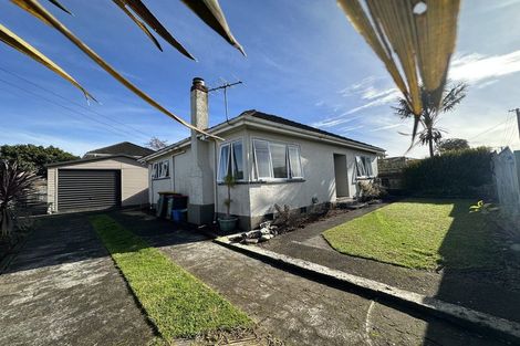 Photo of property in 65 Strange Street, Waitara, 4320