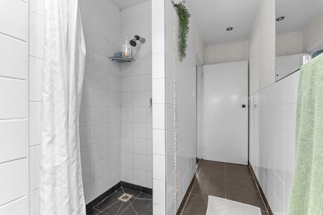 Photo of property in 71 Mountain Road, Sentry Hill, New Plymouth, 4373