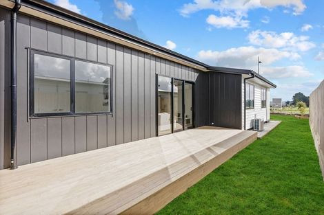 Photo of property in 65 Clarks Beach Road, Clarks Beach, 2122