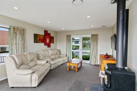 Photo of property in 4 Montserrat Place, Grenada Village, Wellington, 6037