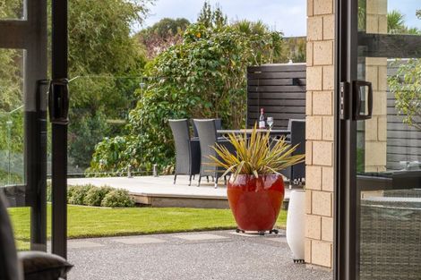 Photo of property in 3 Te Nehu Drive, Paraparaumu, 5032