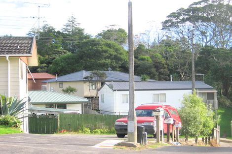 Photo of property in 33 Lilburn Crescent, Massey, Auckland, 0614