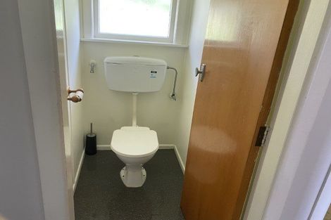 Photo of property in 40 Waihora Crescent, Waitangirua, Porirua, 5024