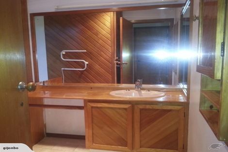 Photo of property in 58 County Road, Torbay, Auckland, 0630