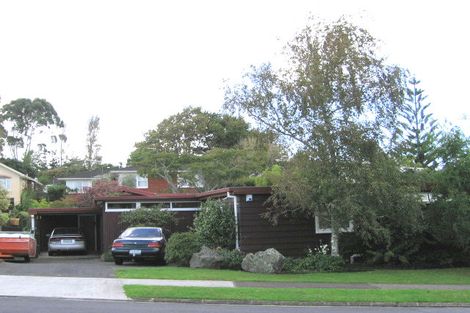 Photo of property in 10 Meadway, Sunnyhills, Auckland, 2010