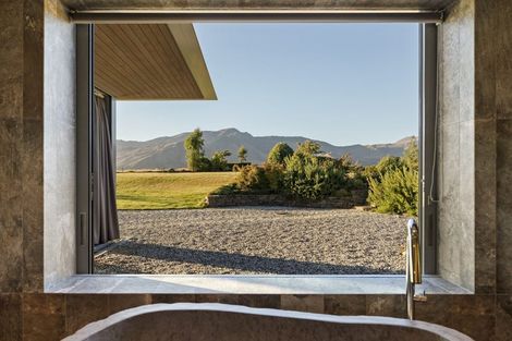 Photo of property in 6 Caldwell Lane, Lake Hayes, Queenstown, 9371