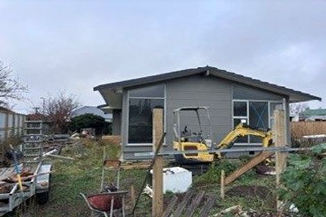 Photo of property in 212 Wainoni Road, Avondale, Christchurch, 8061