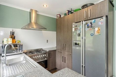 Photo of property in 10a Castleton Drive, Howick, Auckland, 2014