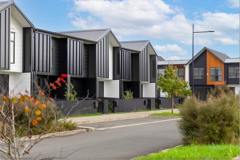 Photo of property in 4 Tuputupu Drive, Kumeu, 0810