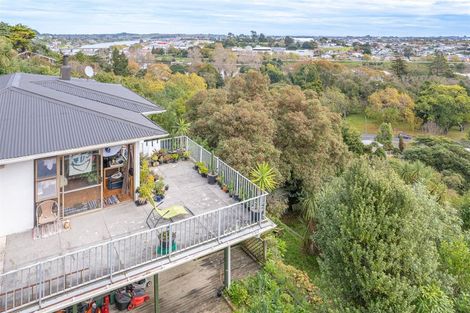 Photo of property in 23 Wairere Road, Bastia Hill, Whanganui, 4500