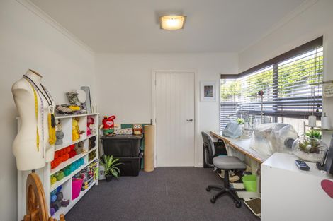 Photo of property in 4 Acacia Street, Kelvin Grove, Palmerston North, 4414