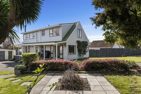 Photo of property in 4 Bishoprick Crescent, Te Puke, 3119