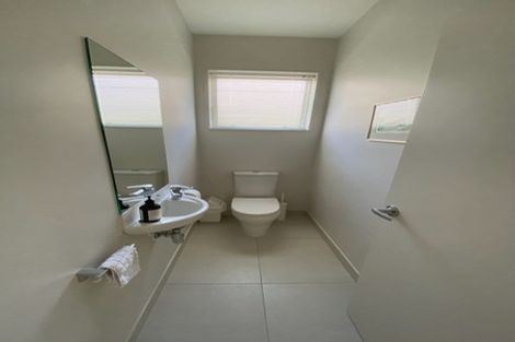 Photo of property in 20 Lydiard Place, Beachlands, Auckland, 2018