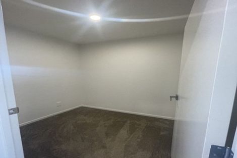 Photo of property in 7/1 Sylvan Crescent, Te Atatu South, Auckland, 0610