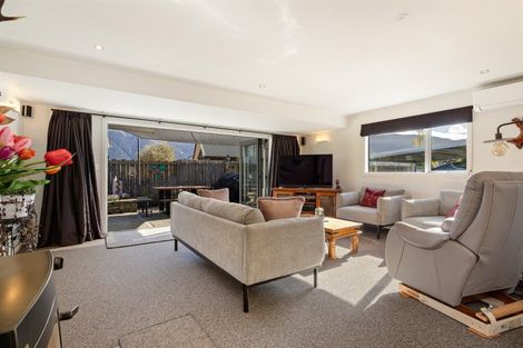 Photo of property in 1 Kelvin Place, Kelvin Heights, Queenstown, 9300
