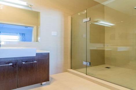 Photo of property in 309 Lake Road, Hauraki, Auckland, 0622