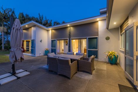 Photo of property in 1 Kotare Heights, Kerikeri, 0230