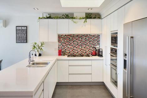 Photo of property in 42 Mokihi Gardens, Hillmorton, Christchurch, 8024