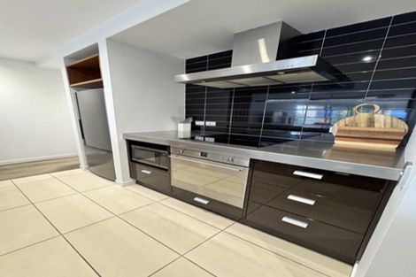 Photo of property in Piermont Apartments, 2b/82 Cable Street, Te Aro, Wellington, 6011