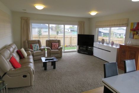 Photo of property in 1 Brompton Close, Richmond Heights, Taupo, 3330