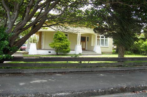 Photo of property in 10 Tararua Street, Pahiatua, 4910