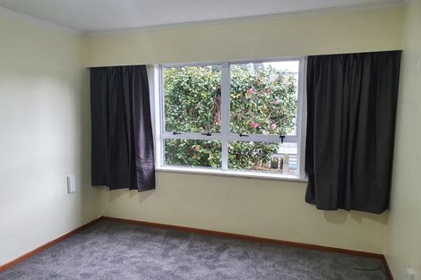 Photo of property in 26 Whakawhiti Street, Marfell, New Plymouth, 4310