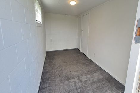Photo of property in 10 Howard Road, Northcote, Auckland, 0627
