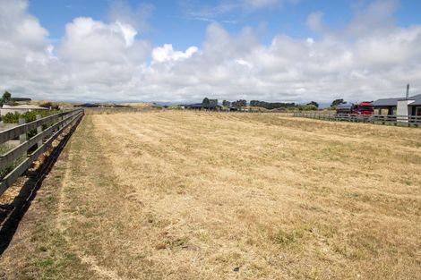 Photo of property in 15 Roma Way, Waitarere, 5510