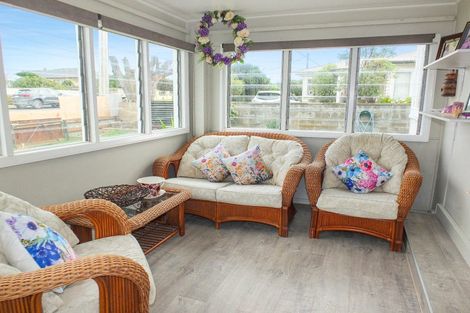 Photo of property in 15 Andrews Street, Foxton Beach, Foxton, 4815