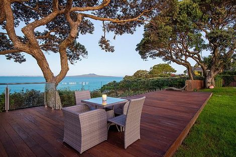 Photo of property in 18 Red Bluff Rise, Campbells Bay, Auckland, 0630