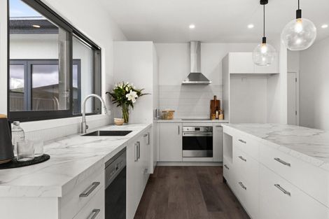 Photo of property in 24 George Yee Place, Taradale, Napier, 4112