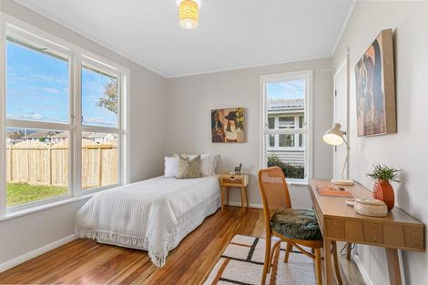 Photo of property in 12 Awatea Street, Levin, 5510