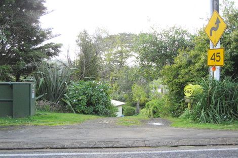 Photo of property in 666 Huia Road, Parau, Auckland, 0604