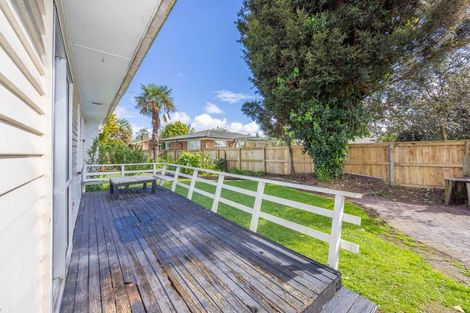 Photo of property in 16 Thornton Place, Melville, Hamilton, 3206