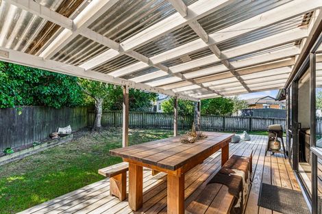 Photo of property in 10 Tokay Place, Huapai, Kumeu, 0810