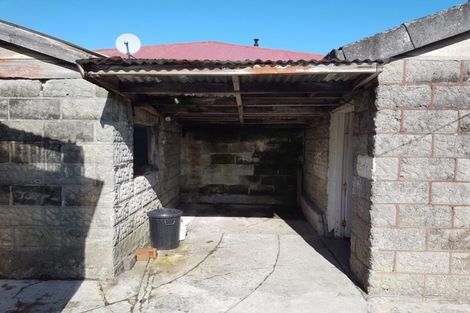 Photo of property in 20 Romilly Street, Westport, 7825