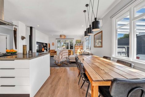 Photo of property in 113 Govett Avenue, Frankleigh Park, New Plymouth, 4310