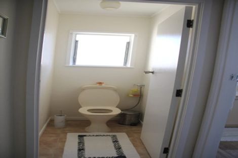 Photo of property in 50 Knightsbridge Drive, Forrest Hill, Auckland, 0620