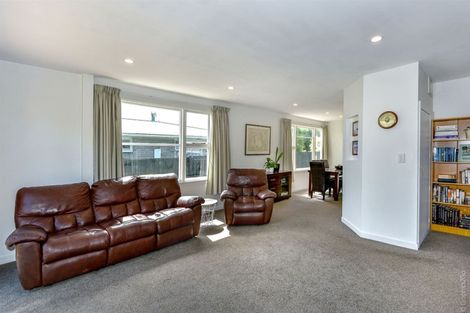 Photo of property in 42 Tyrone Street, Belfast, Christchurch, 8051