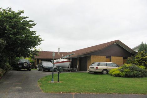 Photo of property in 16 Brockton Avenue, Conifer Grove, Takanini, 2112