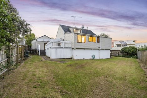 Photo of property in 5 Chardon Place, Henderson, Auckland, 0612