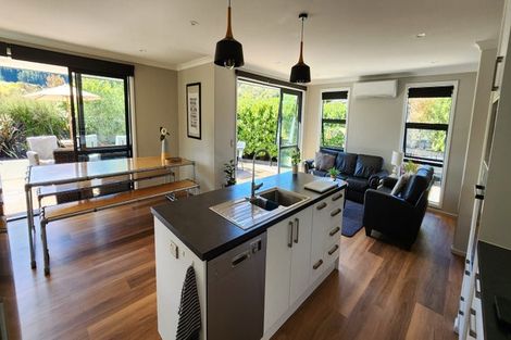 Photo of property in 2 Kahu Close, Kaiteriteri, Motueka, 7197