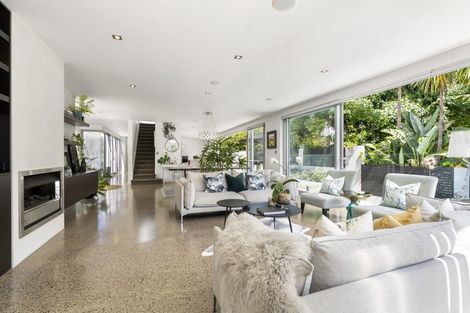 Photo of property in 21 West End Road, Herne Bay, Auckland, 1022