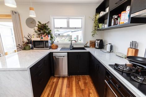 Photo of property in 43 Norfolk Street, Wainuiomata, Lower Hutt, 5014