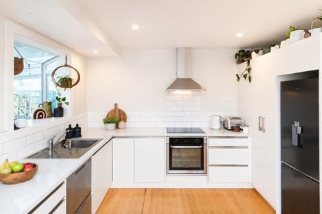 Photo of property in 24 Gordon Street, Mangapapa, Gisborne, 4010