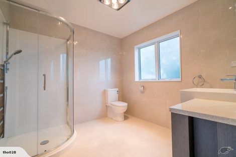 Photo of property in 24a Bradbury Road, Botany Downs, Auckland, 2010